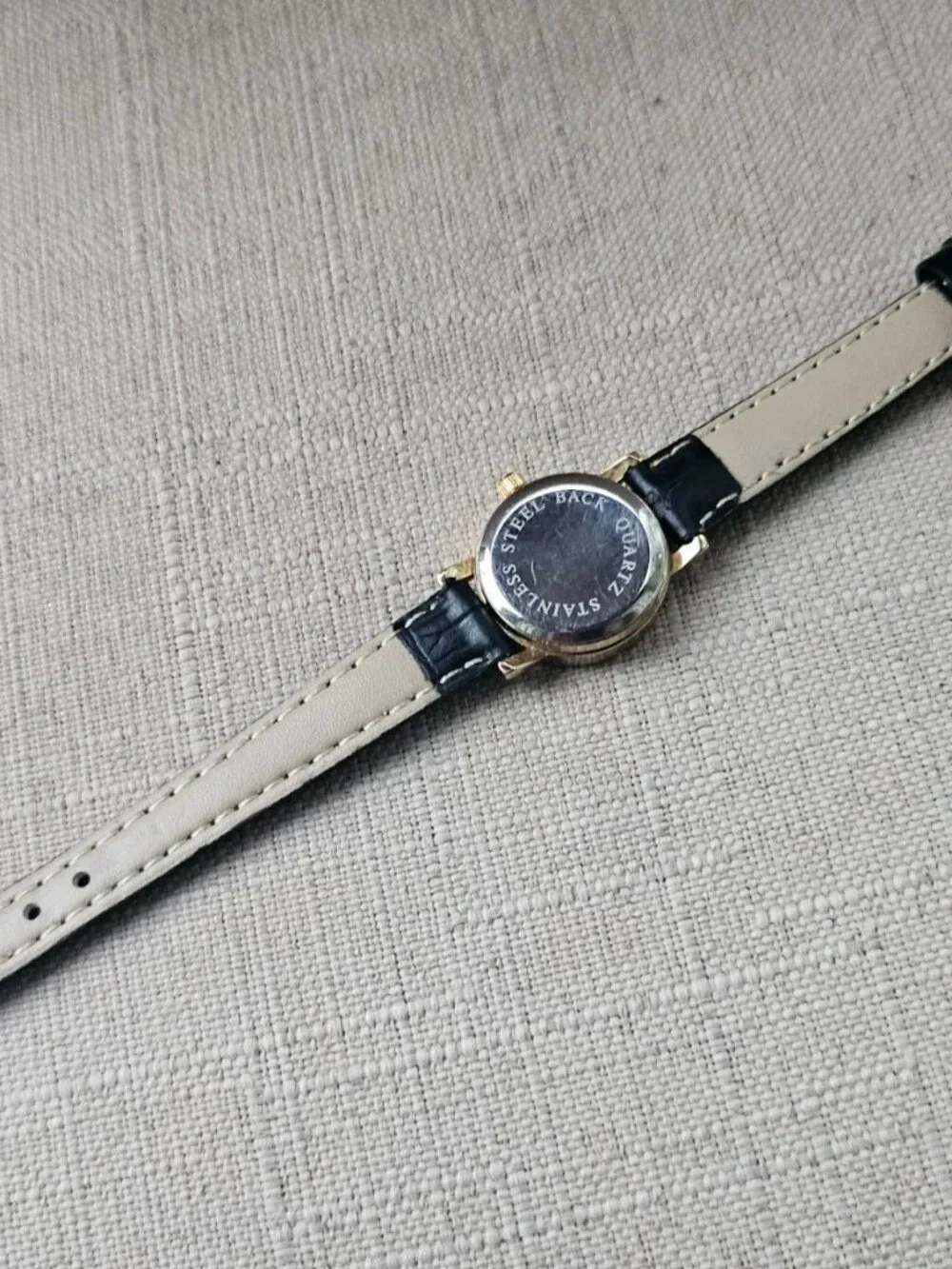 Vintage Diamond Quartz Ladies Wristwatch Black Leather Strap Analog Watch